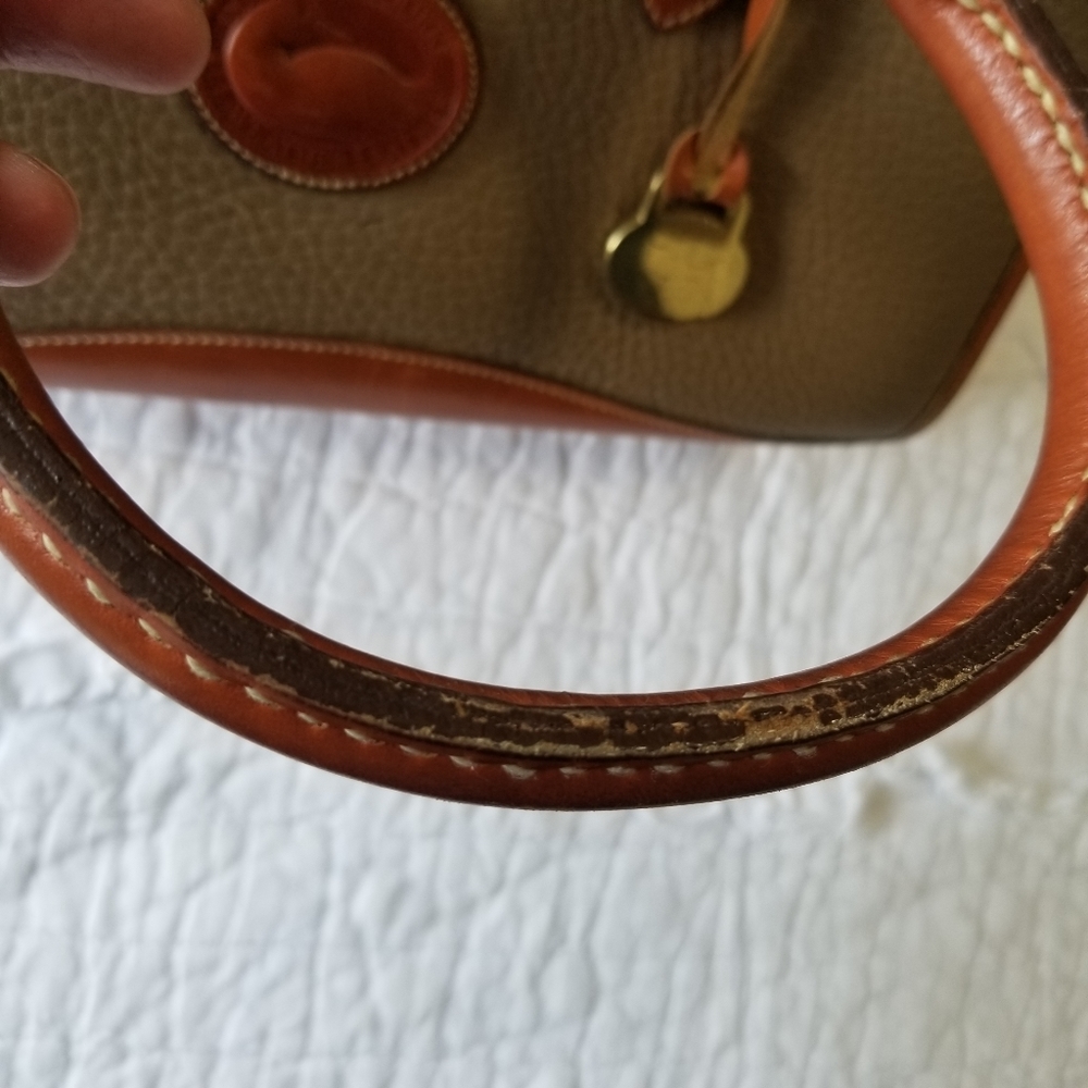 Vintage Dooney & Bourke Authentic Leather Handbag Taupe EUC - Picture 13 of 16